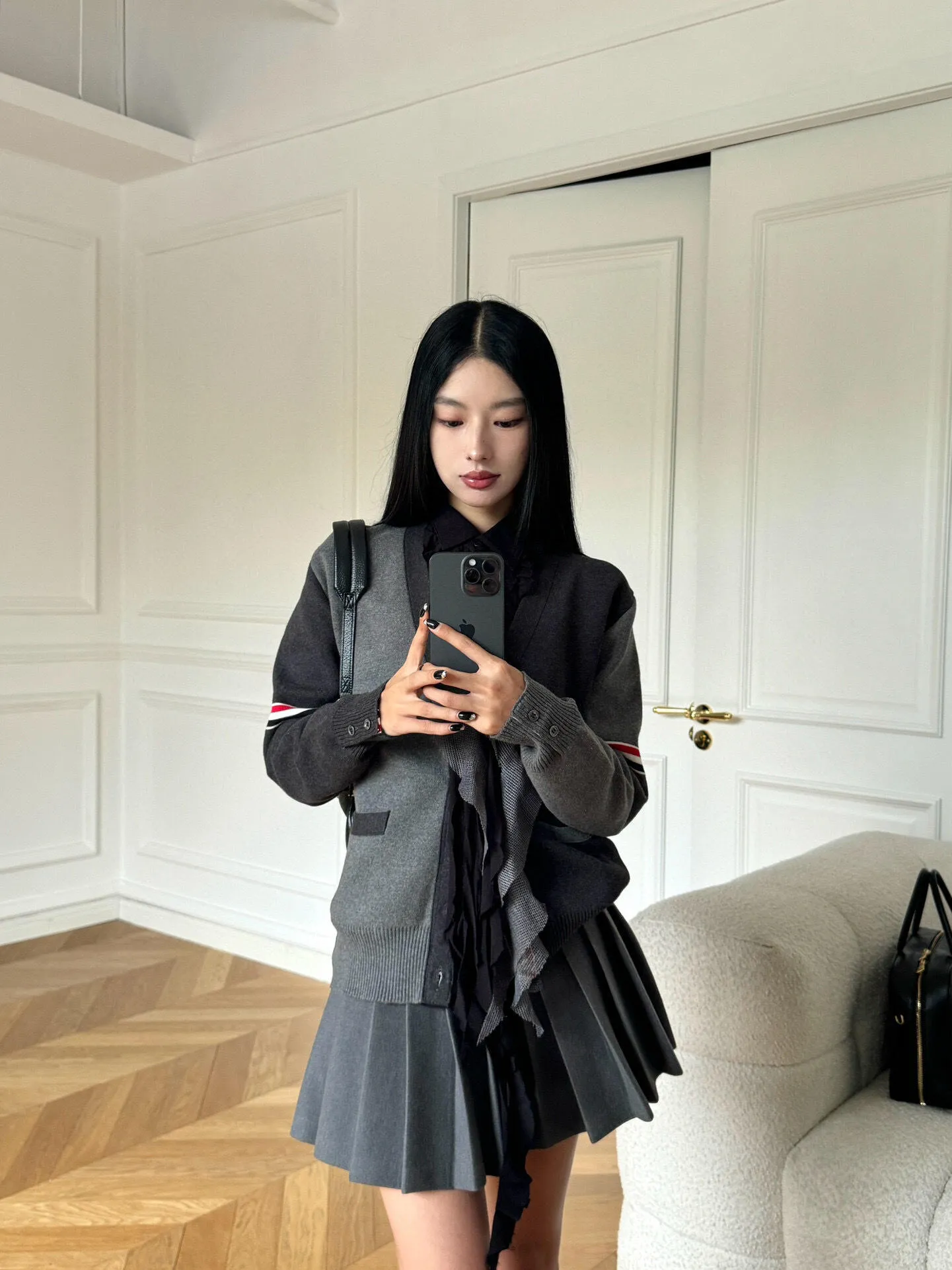 🔘『 』 🔘 𝐓𝐡𝐨𝐦 𝐁𝐫𝐨𝐰𝐧𝐞 * *